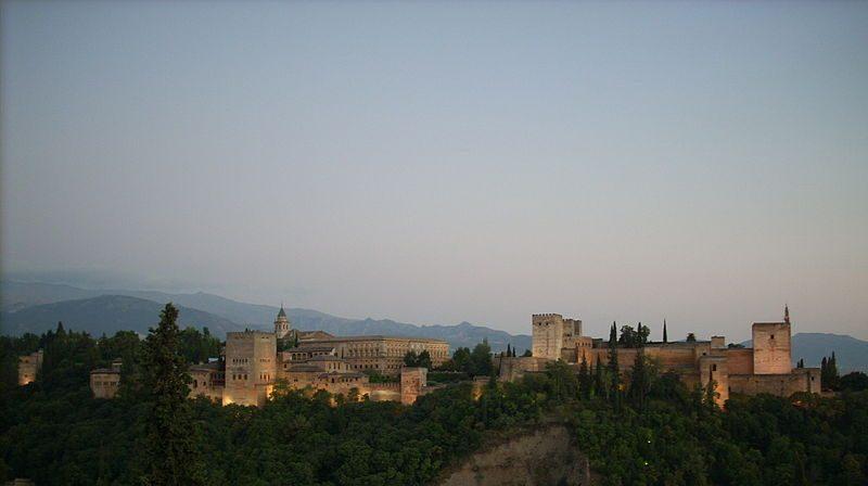 An overhead view of the Spanish city of Granada, with the Andalusian Alhambra Palace clearly visible - Wikipedia Encyclopedia